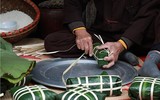 Xem làng cổ Yên Trường gói bánh chưng đón Tết